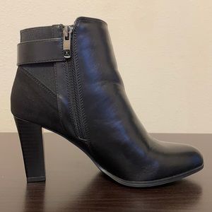 Liz Claiborne Temple Booties Black StackedHeel 7.5